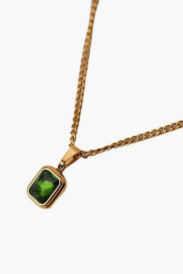 Liopa Spring Green Pendant Necklace