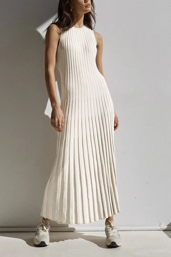 Siola White Pleat Knit Maxi Dress